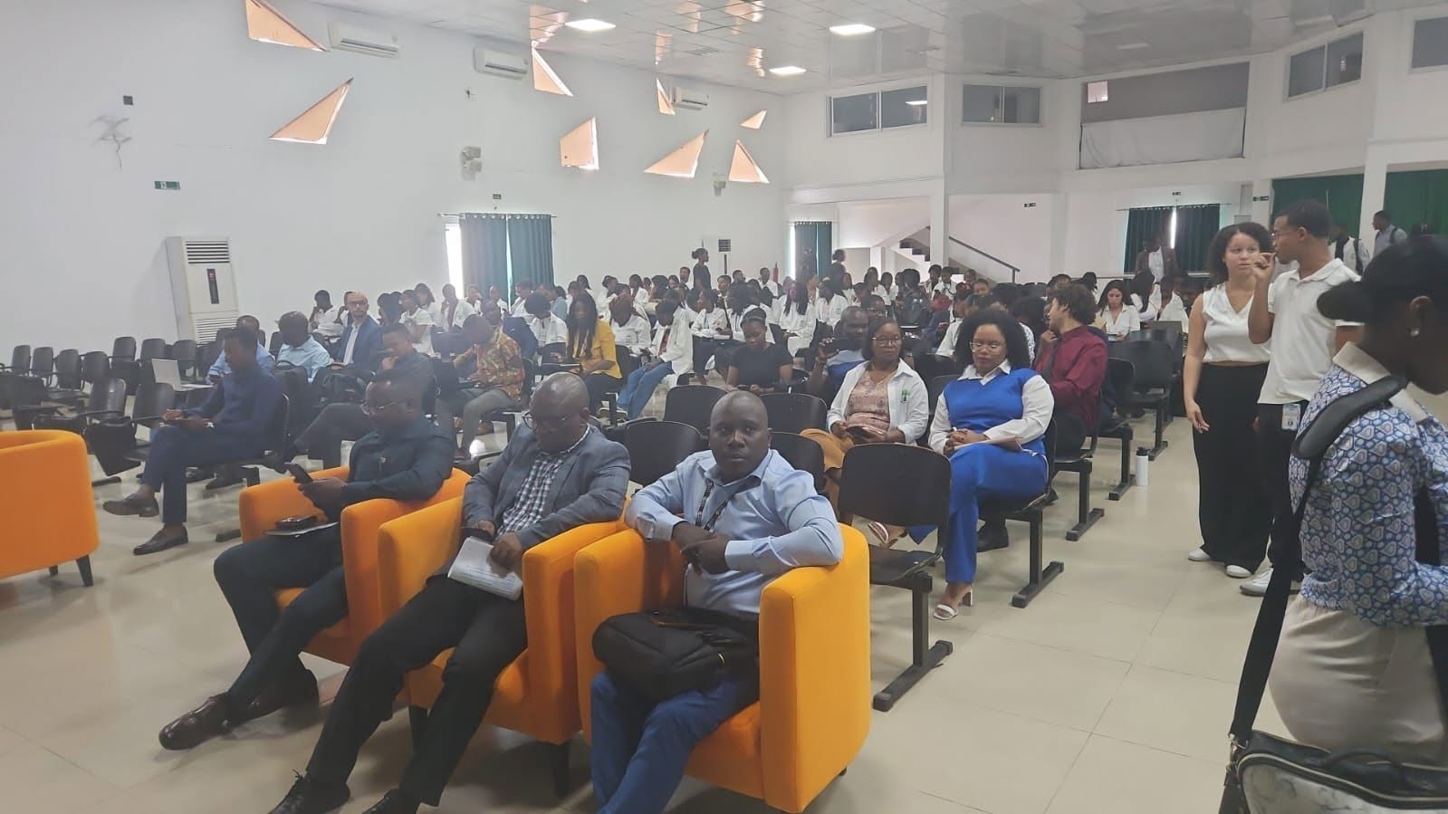 UKB na qualidade de Country Connector Angola realiza Seminário Nacional Multiparticipativo sobre Investigação e Inovação